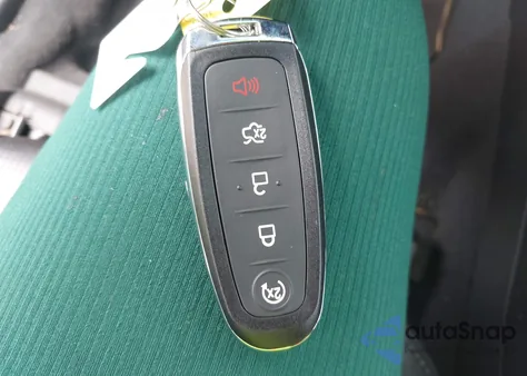 2019 Ford Taurus Limited z USA, uszkodzony, nr VIN 1FAHP2F8XKG118077